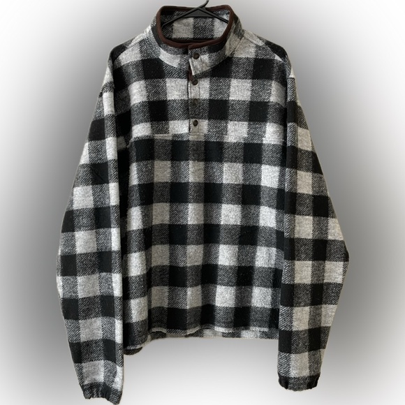 John Wayne Other - John Wayne checkered pullover sweater